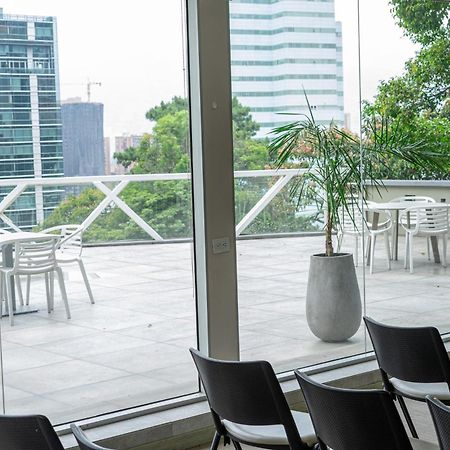 V Grand Hotel, A Member Of Radisson Individuals Medellin Ngoại thất bức ảnh