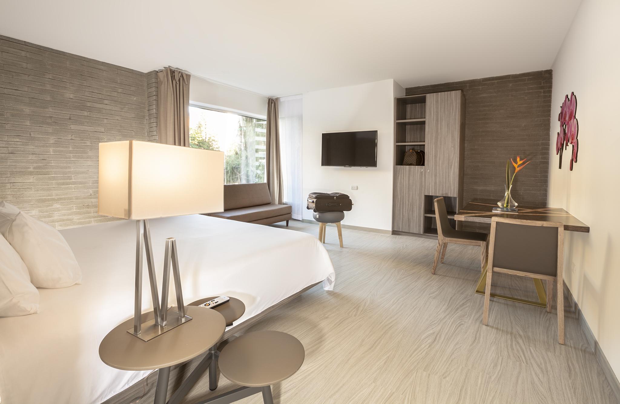 V Grand Hotel, A Member Of Radisson Individuals Medellin Ngoại thất bức ảnh