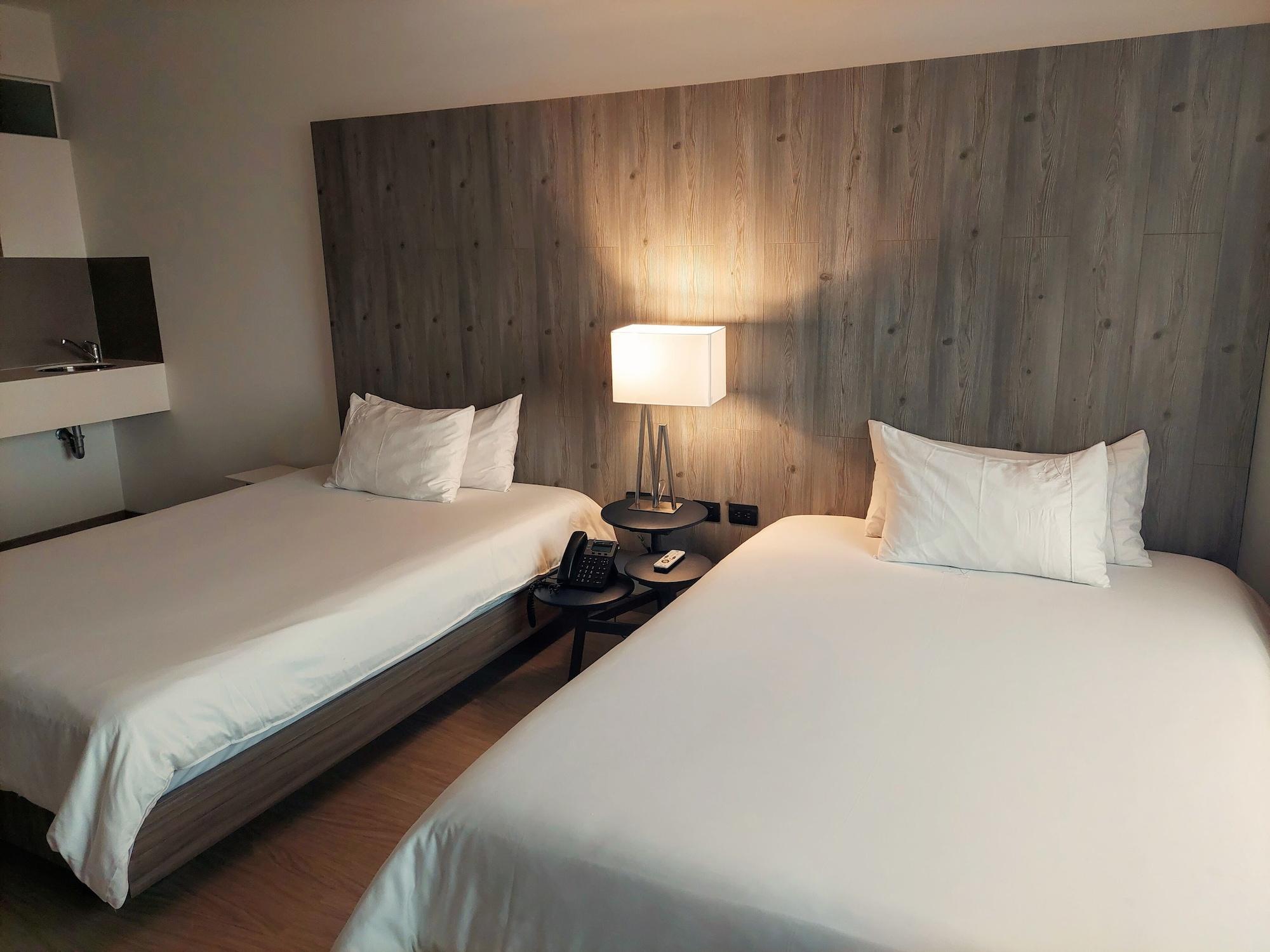 V Grand Hotel, A Member Of Radisson Individuals Medellin Ngoại thất bức ảnh