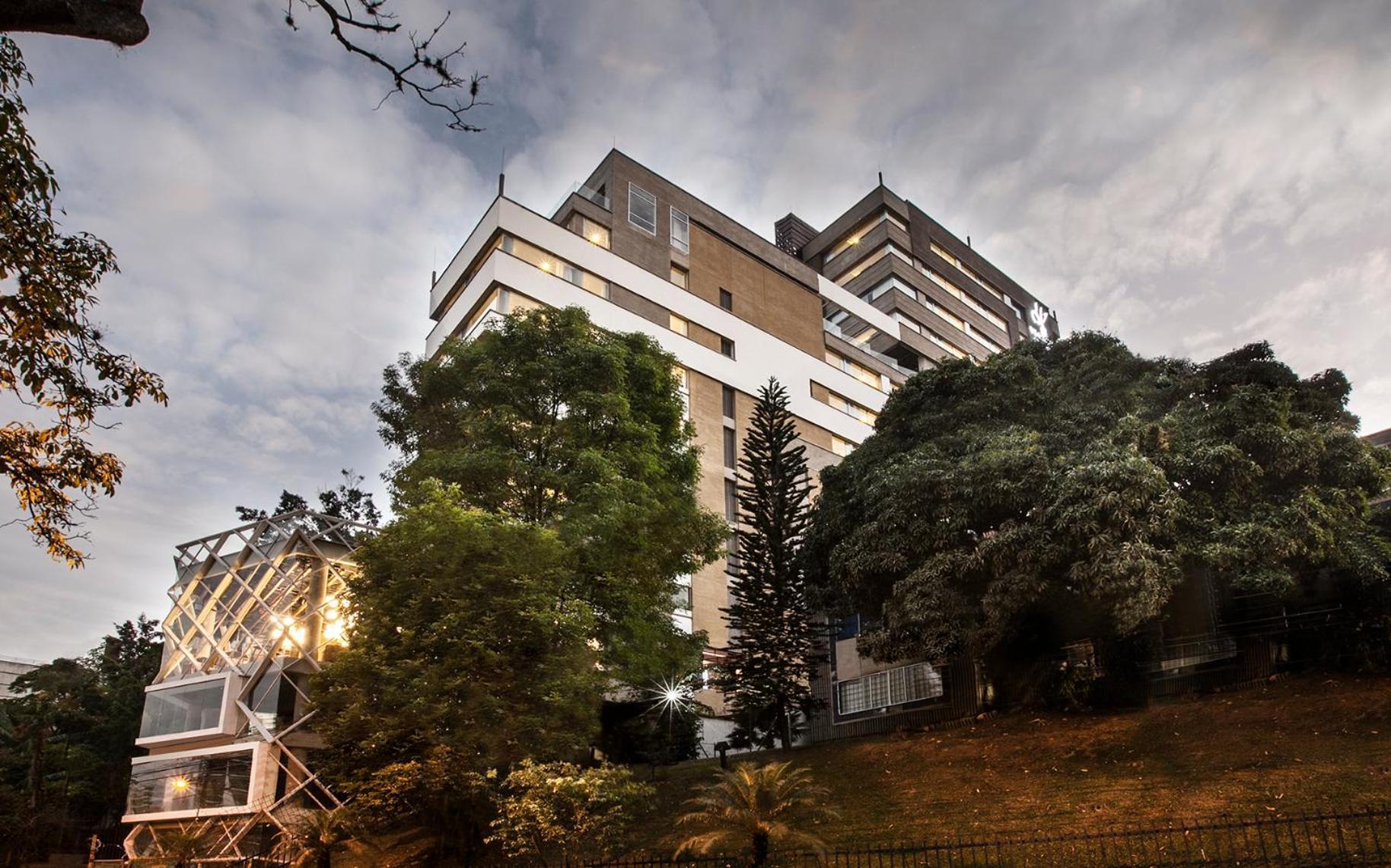 V Grand Hotel, A Member Of Radisson Individuals Medellin Ngoại thất bức ảnh