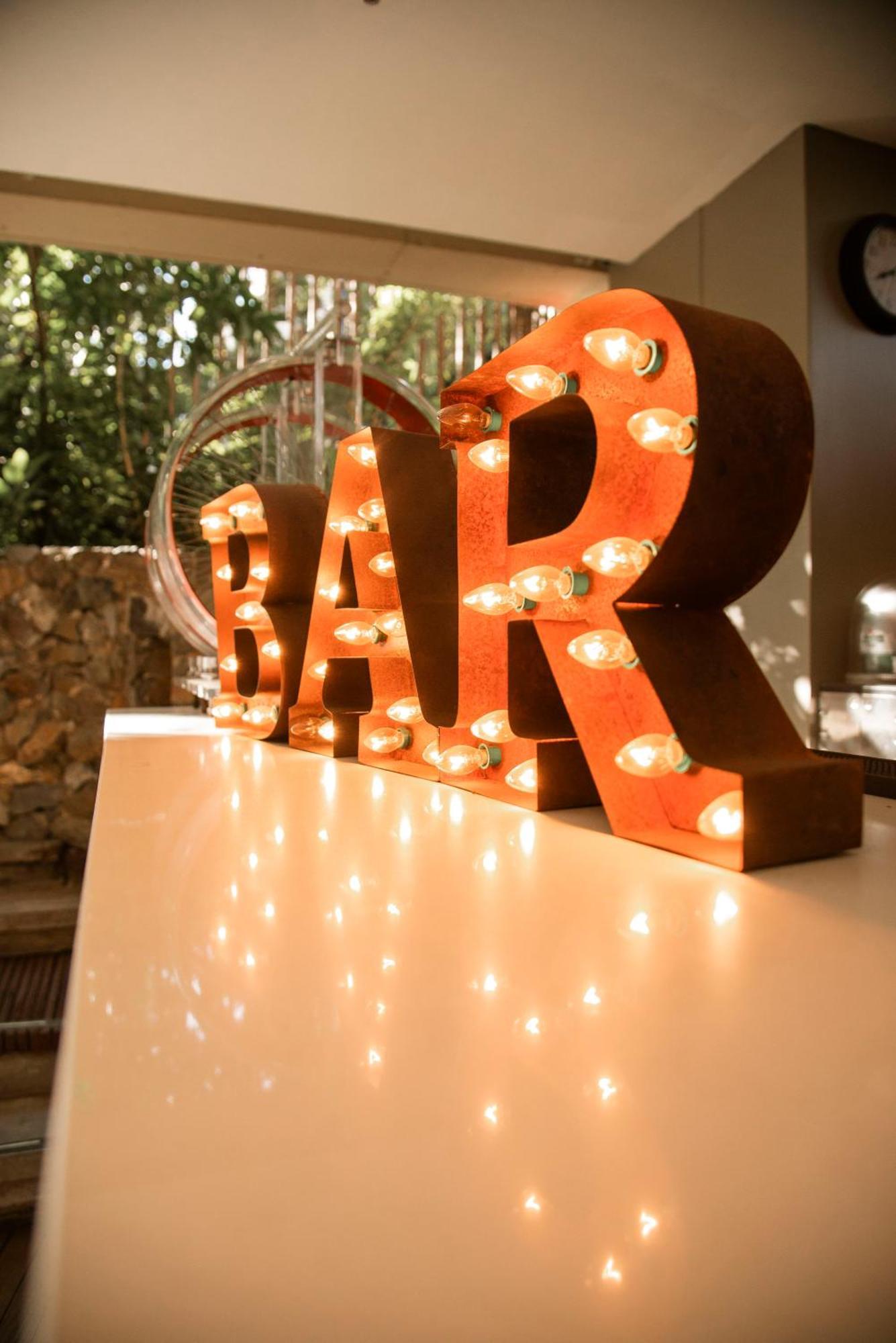 V Grand Hotel, A Member Of Radisson Individuals Medellin Ngoại thất bức ảnh