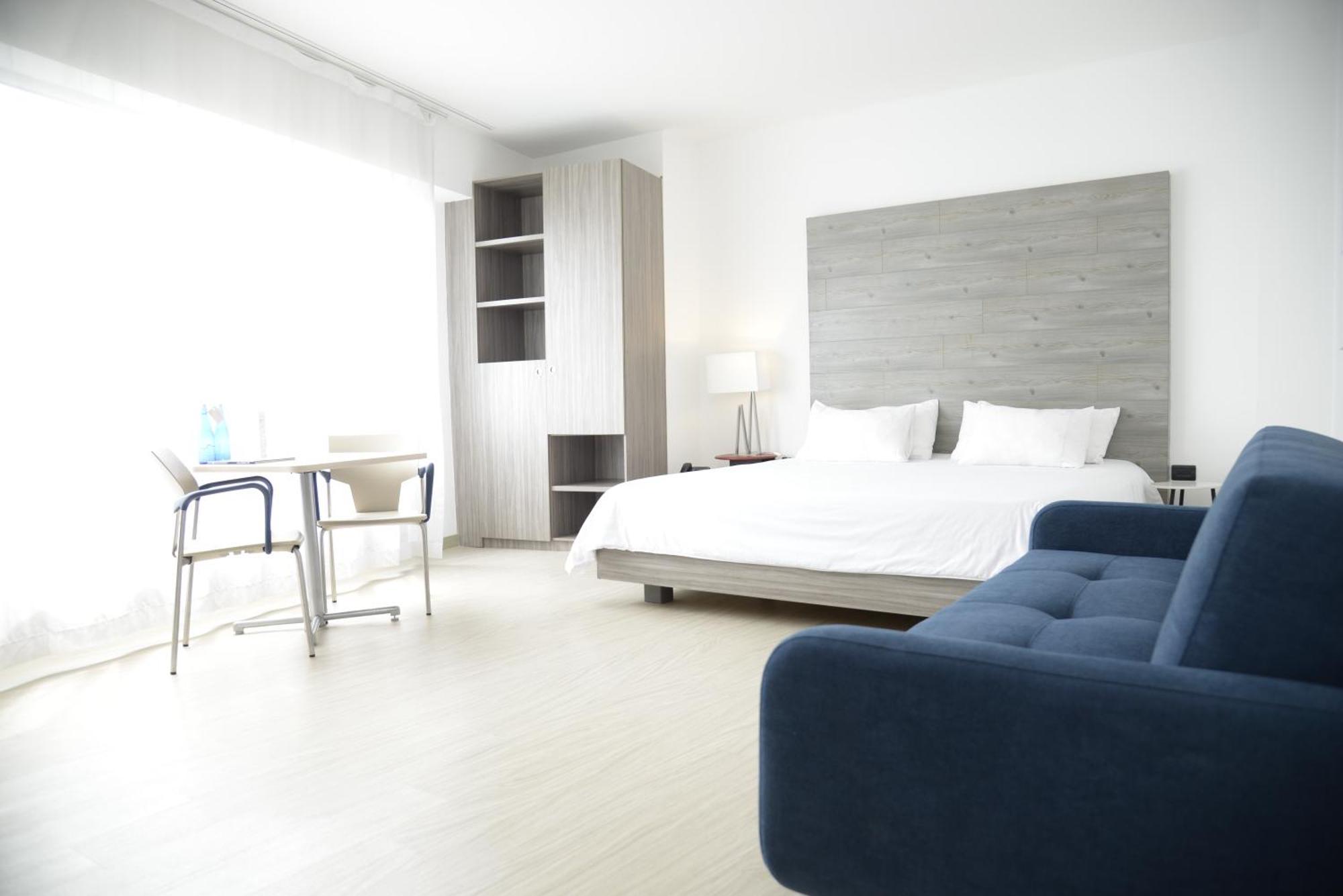 V Grand Hotel, A Member Of Radisson Individuals Medellin Ngoại thất bức ảnh