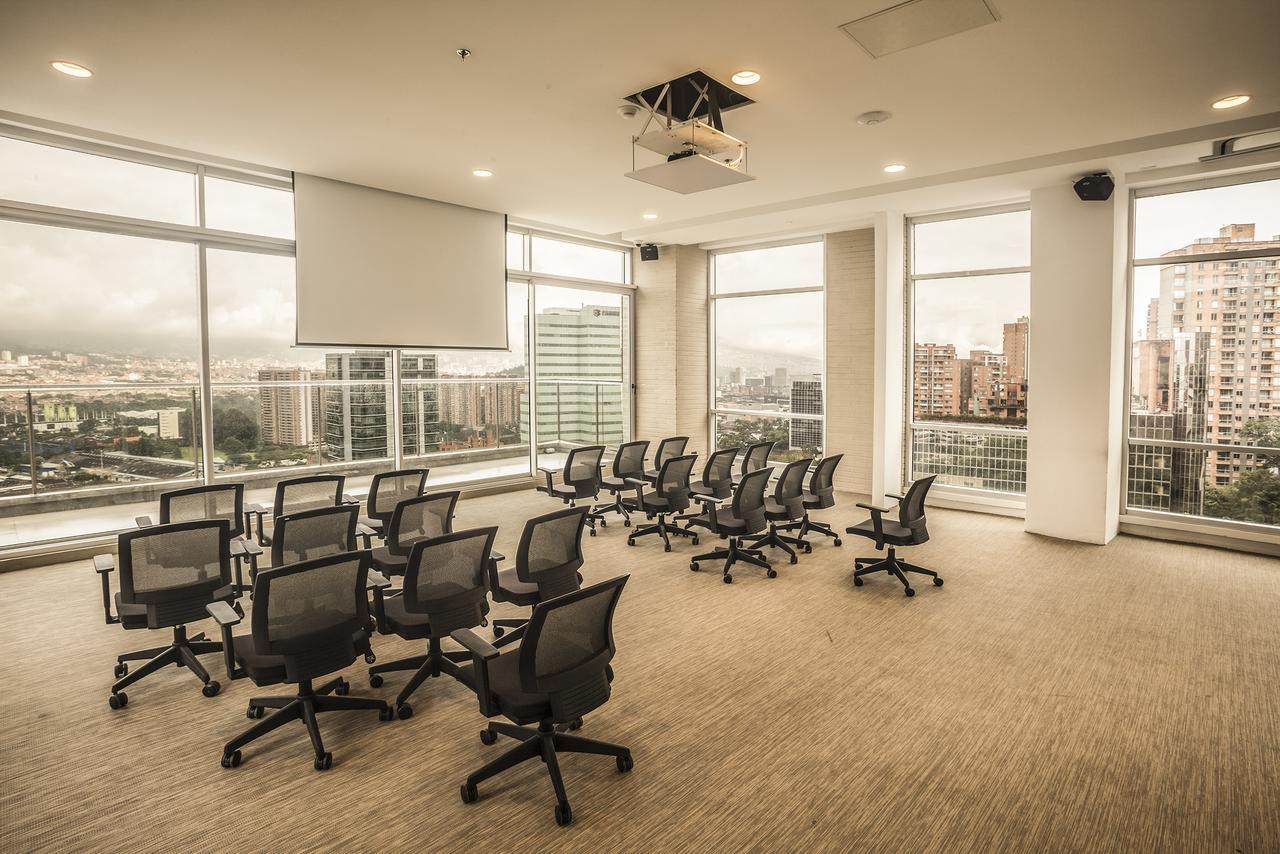 V Grand Hotel, A Member Of Radisson Individuals Medellin Ngoại thất bức ảnh